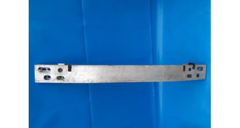 Wzmacniacz przedniego zderzaka TOYOTA PRIUS - 30 09-17 Wzmacniacz przedniego zderzaka TOYOTA PRIUS - 30 09-17