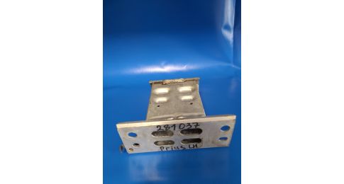 wspornik wzmocnienia przedniego zderzaka lew. TOYOTA PRIUS - 30 09-17 wspornik wzmocnienia przedniego zderzaka lew. TOYOTA PRIUS - 30 09-17