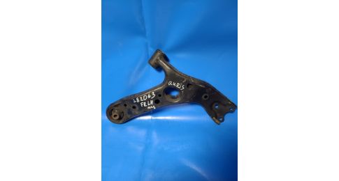 Dolne ramię przedniego zawieszenia lew. TOYOTA AURIS 06-12