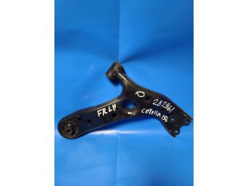 Dolne ramię przedniego zawieszenia lew. TOYOTA COROLLA 150 06-13