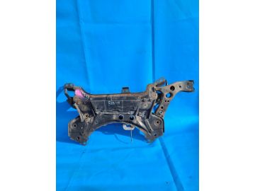 Belka przedniego zawieszenia TOYOTA RAV4 05-12