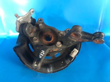 zwrotnica przed. praw. TOYOTA AURIS 06-12