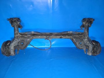 Belka tylnego zawieszenia NISSAN JUKE 10-19