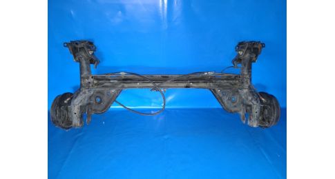 Belka tylnego zawieszenia NISSAN JUKE 10-19
