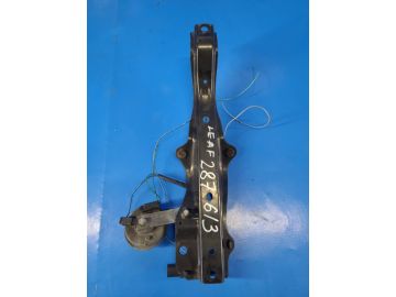 Wspornik zamka maski NISSAN LEAF 10-17