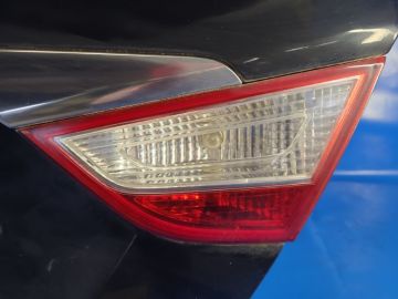 Lampa tylna wewnętrzna praw. HYUNDAI SONATA YF 10-14