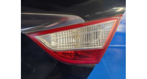 Lampa tylna wewnętrzna praw. HYUNDAI SONATA YF 10-14