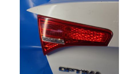 Lampa tylna wewnętrzna lew. KIA OPTIMA TF 11-16