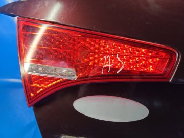 Lampa tylna wewnętrzna lew. KIA OPTIMA TF 11-16