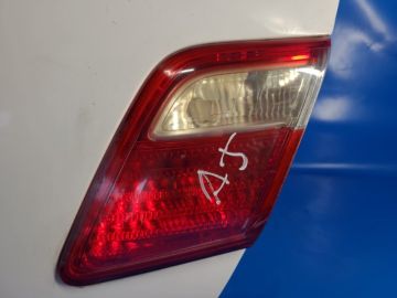 Lampa tylna wewnętrzna praw. TOYOTA CAMRY 40 06-11