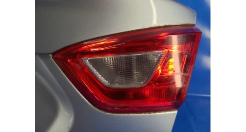 Lampa tylna wewnętrzna praw. CHEVROLET CRUZE 15- Lampa tylna wewnętrzna praw. CHEVROLET CRUZE 15-