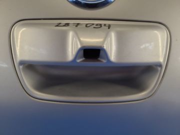 Klamka drzwi bagażnika NISSAN LEAF 10-17