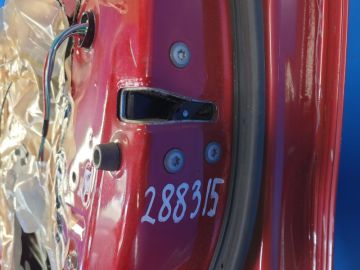 Zamek drzwi przed. praw. TOYOTA COROLLA 150 06-13