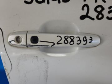 Zewnętrzna klamka drzwi przed. praw. TOYOTA YARIS 05–11