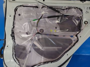 Podnośnik szyby tyl. praw. TOYOTA YARIS 05–11