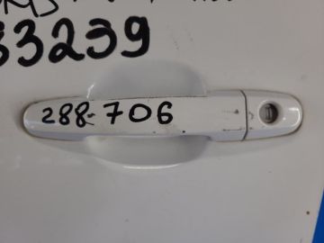 Zewnętrzna klamka drzwi przed. lew. TOYOTA YARIS 05–11