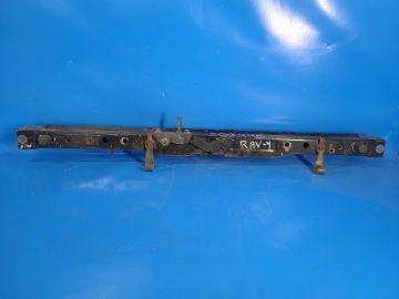 Pas przedni górny TOYOTA RAV4 05-12