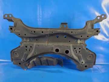 Belka przedniego zawieszenia TOYOTA AURIS 13-18