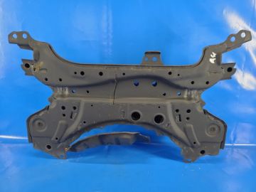 Belka przedniego zawieszenia TOYOTA AURIS 13-18