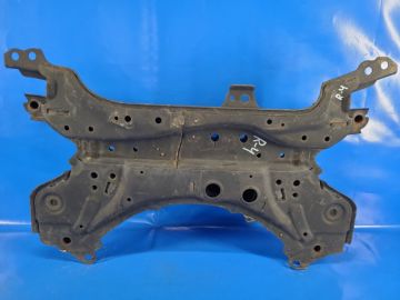 Belka przedniego zawieszenia TOYOTA RAV4 05-12