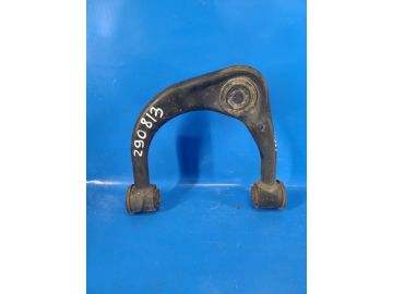 Górne ramię przedniego zawieszenia praw. TOYOTA LAND CRUISER PRADO 150 09-17