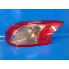 Zewnętrzna lampa praw. MITSUBISHI LANCER X 10 07-15