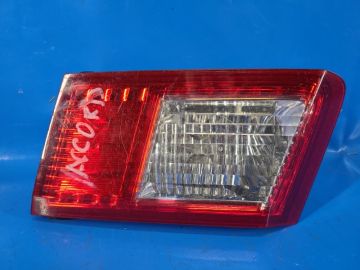 Lampa tylna wewnętrzna praw. HONDA ACCORD CU8 / TSX 08-14