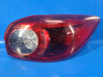Lampa Tylna praw. MAZDA 3 BM 13-19