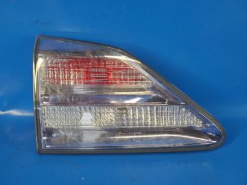 Lampa tylna wewnętrzna lew. LEXUS RX350/450 09-15