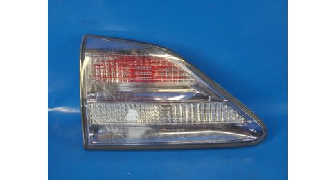 Lampa tylna wewnętrzna lew. LEXUS RX350/450 09-15