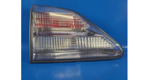 Lampa tylna wewnętrzna lew. LEXUS RX350/450 09-15