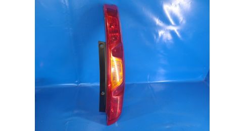 Lampa Tylna praw. NISSAN X-TRAIL T31 07-14