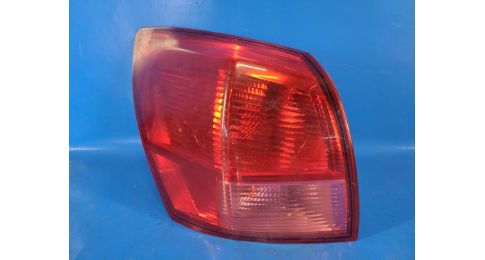 Lampa Tylna lew. NISSAN QASHQAI 07-14