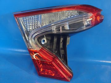 Lampa tylna wewnętrzna lew. TOYOTA C-HR 16-