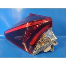 Zewnętrzna lampa lew. TOYOTA AURIS 13-18
