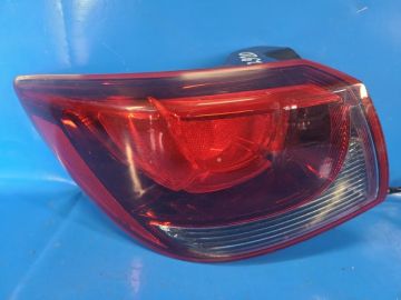 Lampa Tylna lew. MAZDA 2 DE 07-15