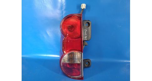 Lampa Tylna lew. NISSAN NV200 EU 09-