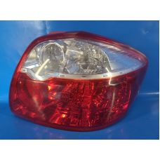 Zewnętrzna lampa praw. TOYOTA AURIS 06-12