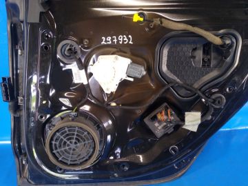 Podnośnik szyby tyl. praw. AUDI A6 (C7) 11-18