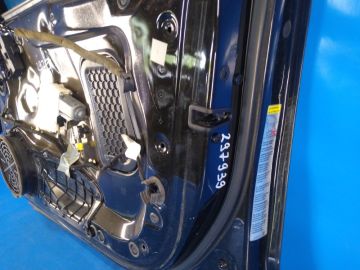 Zamek drzwi przed. praw. AUDI A6 (C7) 11-18