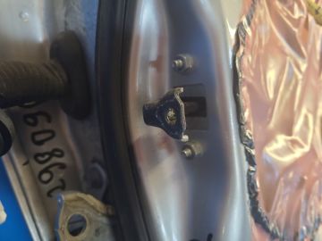 Ogranicznik drzwi tyl. praw. TOYOTA CAMRY 40 06-11