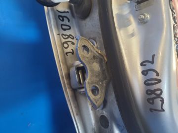 Dolny zawias drzwi tyl. praw. TOYOTA CAMRY 40 06-11