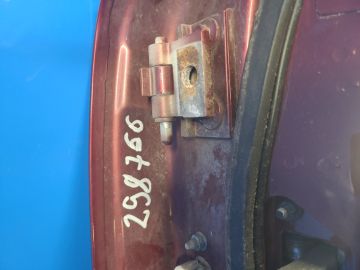 Górny zawias drzwi przed. praw. VOLVO XC70 00–07