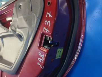 Zamek drzwi tyl. praw. VOLVO XC70 00–07