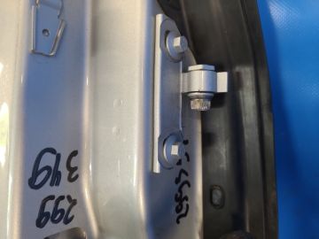 Górny zawias drzwi przed. lew. VOLVO S60 10-13