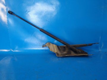 Amortyzator maski VOLVO XC90 02–16