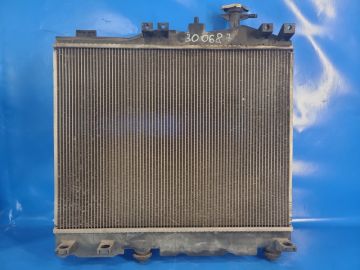 Chłodnica wody MITSUBISHI MIRAGE 13-