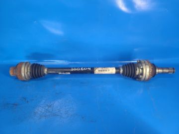 Tylna półoś lew. AUDI A4 08-15