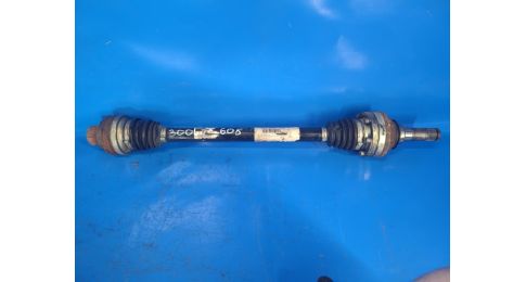 Tylna półoś praw. AUDI A4 08-15