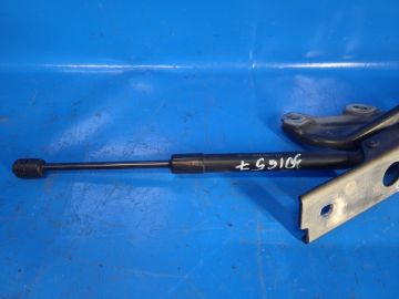 Amortyzator maski lew. AUDI A6 (C7) 11-18